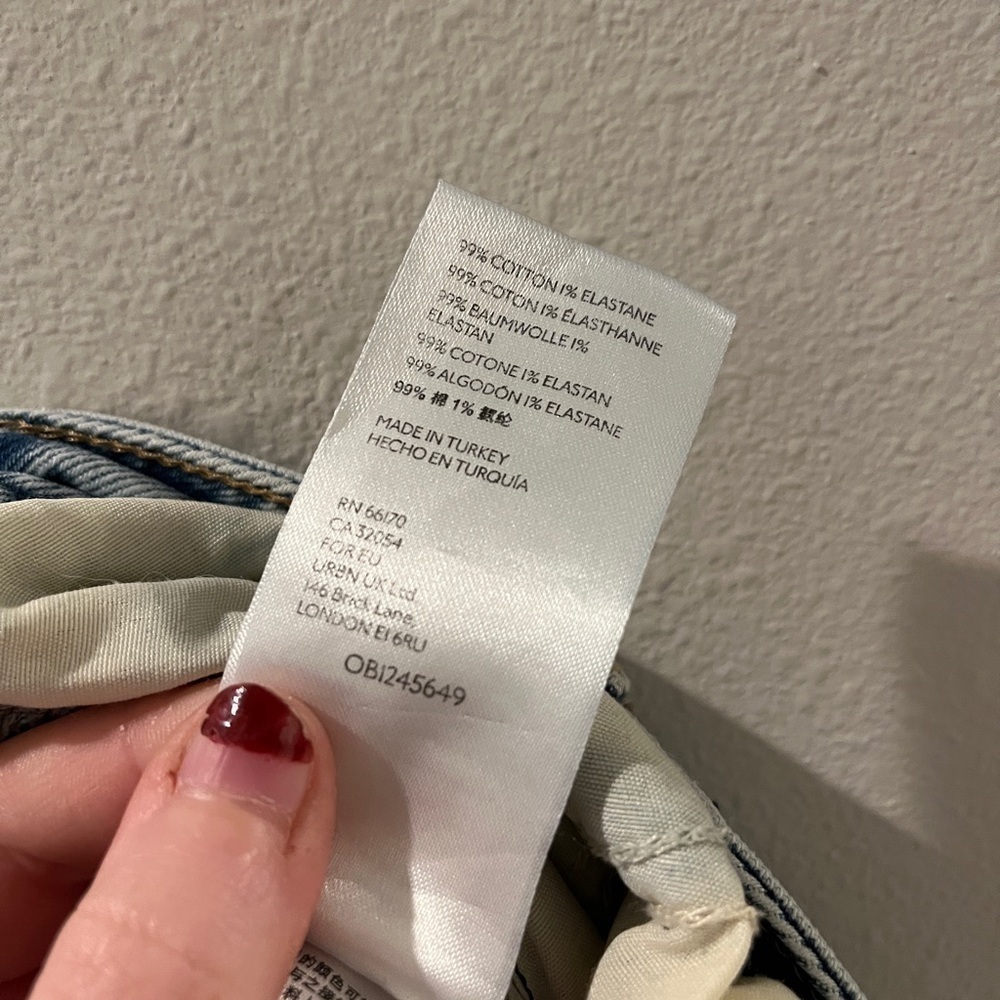 Free People We The Free Zuri Mom Button Fly Jeans Lived In Blue 27 OB1245649 - Picture 7 of 8